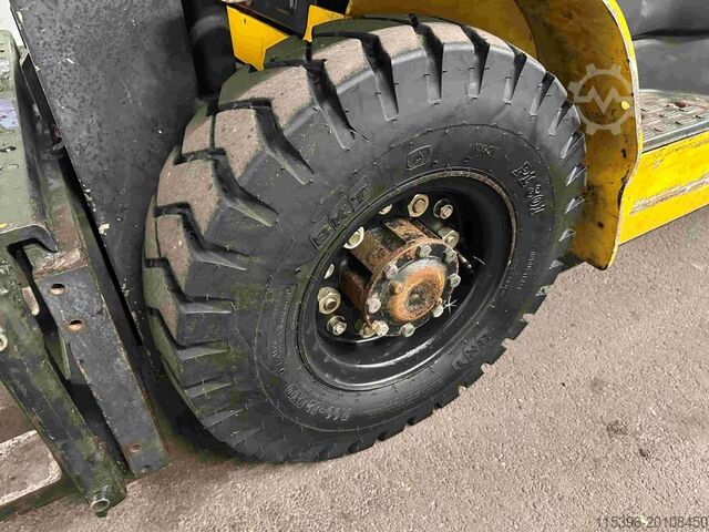 Diesel Forklift Komatsu FD25T - nur 3229 Stunden !!!