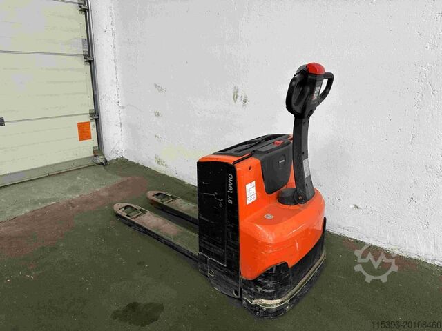 Electric Pallet Truck Toyota LWE 200