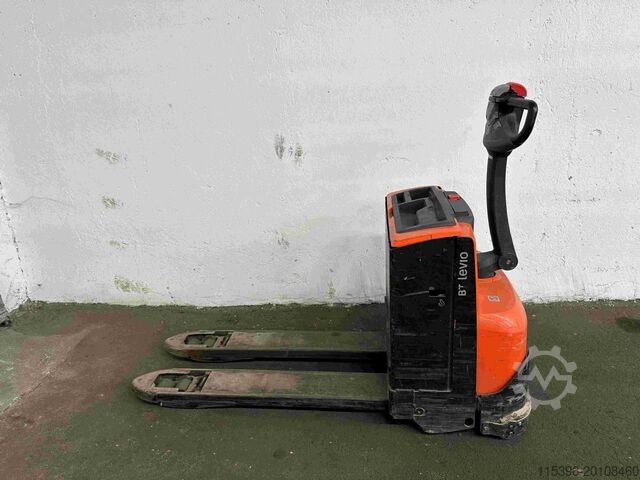 Electric Pallet Truck Toyota LWE 200