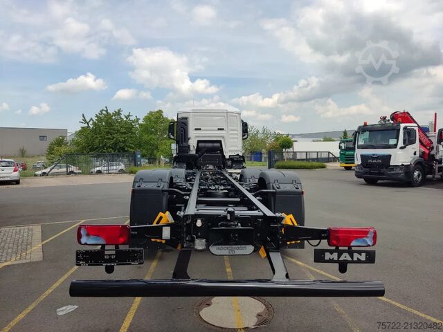 Fahrgestell mit Fahrerhaus MAN TGS 26.480 6x2-4 LL Fahrgestell