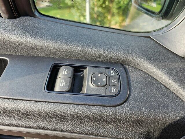 Van Mercedes-Benz Sprinter 319 CDI 4x4 Allrad 9-G Automatik L3H2