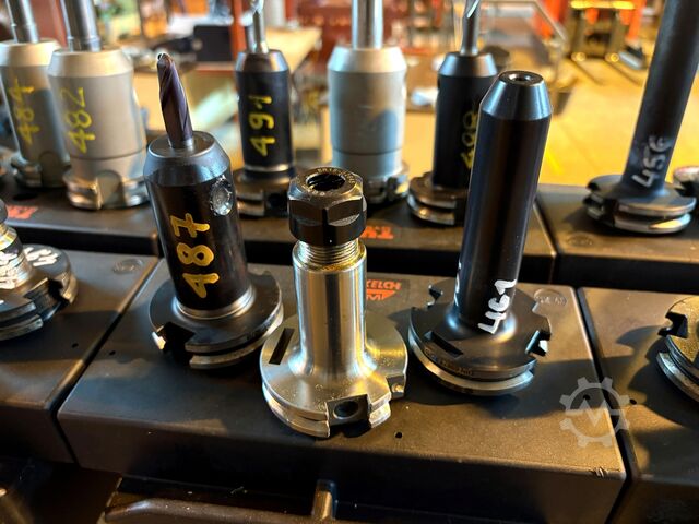 Posten SK 40 Werkzeugaufnahmen SK 40 Tool Holders