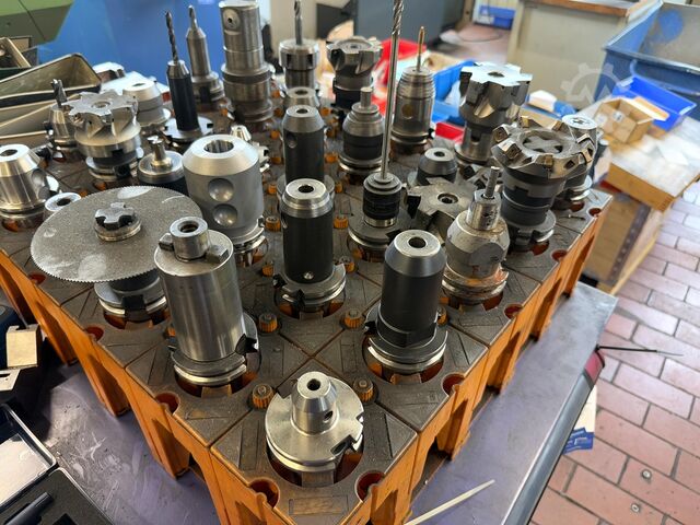 Posten SK 40 Werkzeugaufnahmen SK 40 Tool Holders