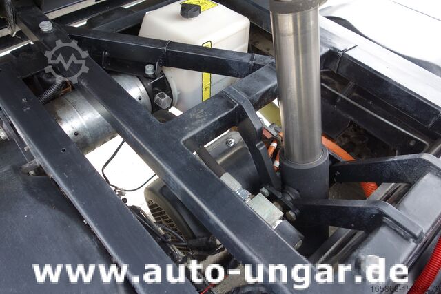 Municipal vehicle Aixam MEGA M10 kurzer Radstand Kipper Bj. 2013