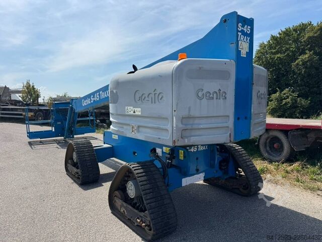 Teleskopbühne Genie S 45 Trax