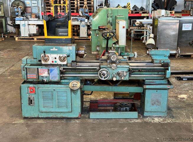Leit- und Zugspindeldrehmaschine TOS- TRENCIN SV 18 RA