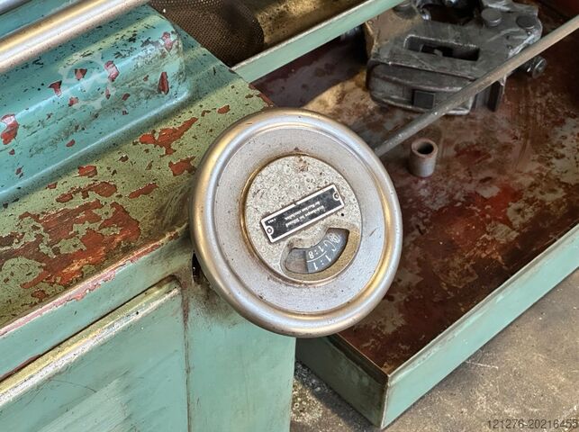 Leit- und Zugspindeldrehmaschine TOS- TRENCIN SV 18 RA