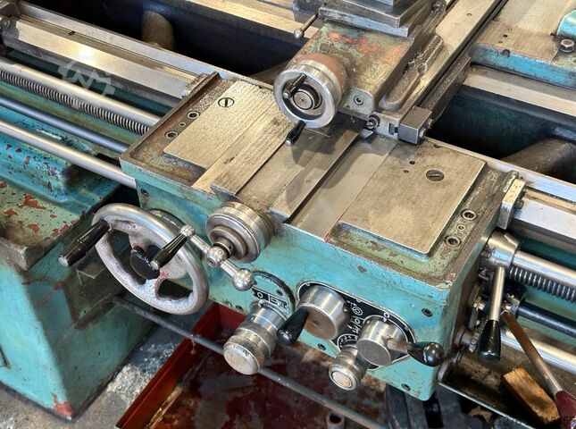 Leit- und Zugspindeldrehmaschine TOS- TRENCIN SV 18 RA