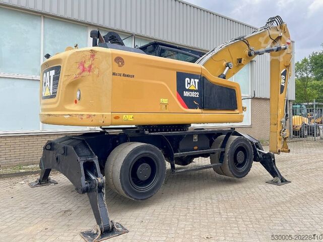 Material handler CAT MH3022  2015   CE
