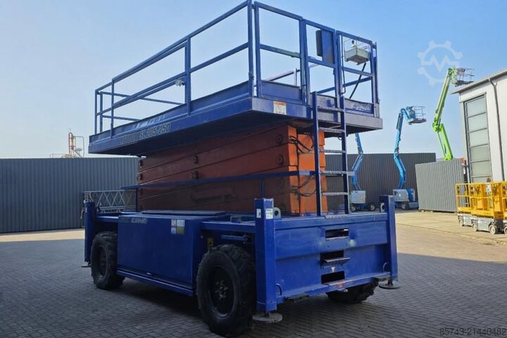 Scissor lift Liftlux SL205-25 D4WDS/P Diesel, 4x4 Drive, Hydraulic Deck