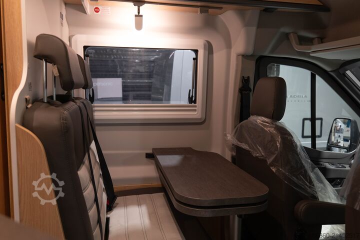 SUNLIGHT CLIFF 4X4 GREENTREK MINI VAN with W.C., new SUNLIGHT Cliff 4x4 Greentrek