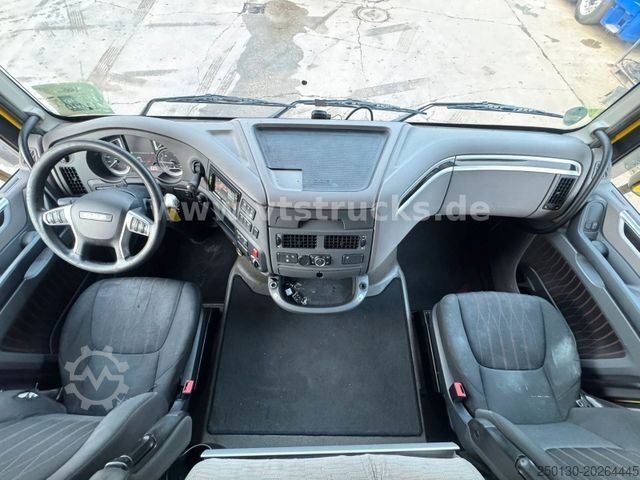 Volume tractor unit DAF XF 480 Retarder Mega Voll Luft Standklima