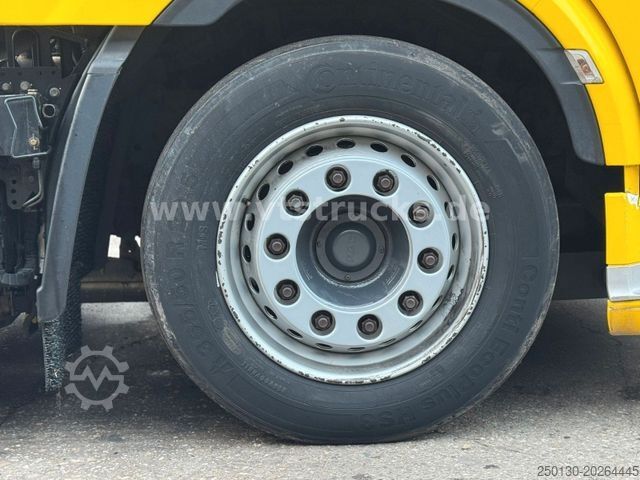 Volume tractor unit DAF XF 480 Retarder Mega Voll Luft Standklima