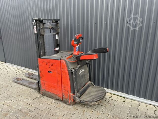 Stand-on stacker Linde D10AP