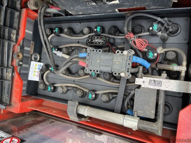 Stand-on stacker Linde D10AP