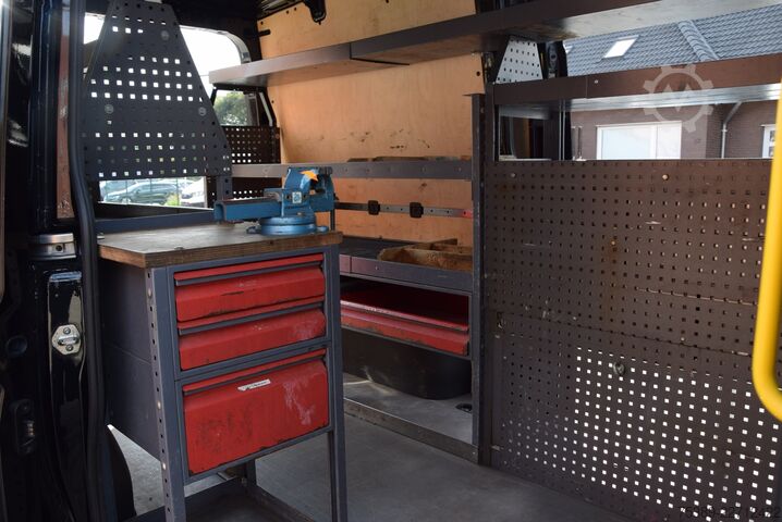Kastenwagen hoch VW Crafter  35 L2H2 AHK 2xSchiebetür Werkstattregale