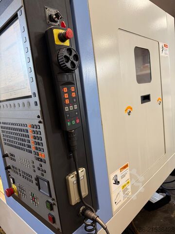 Vertikales Bearbeitungszentrum DOOSAN DNM 400