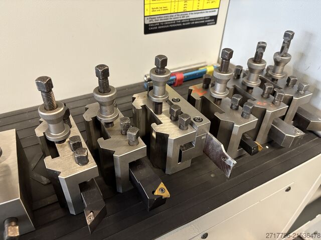 CNC lathe XYZ Machine Tools SLX355