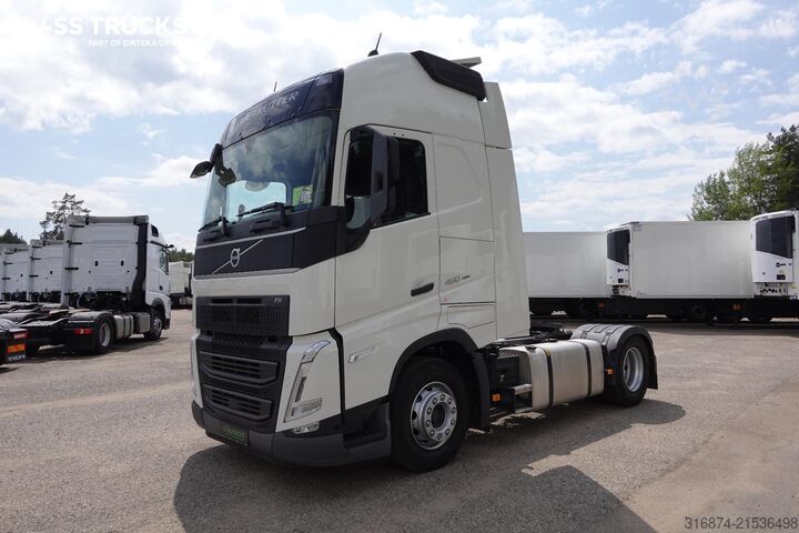 Standard tractor unit VOLVO FH 460 Globetrotter XL i-Save