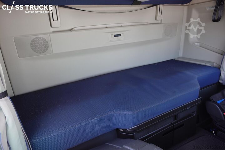 Standard tractor unit VOLVO FH 460 Globetrotter XL i-Save