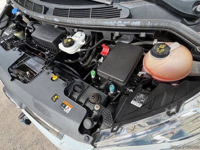 Kleinbus FORD Transit Custom 2.0 TdCi L1H1 9Sitze Motor Defect