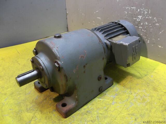Gear motor 0.25 kW 45 rpm SEW-EURODRIVE R53VD71K-4