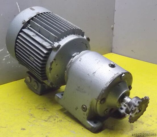 Getriebemotor 0,48/0,75 kW 84/128 U/min SEW-EURODRIVE R40DT90L6-4