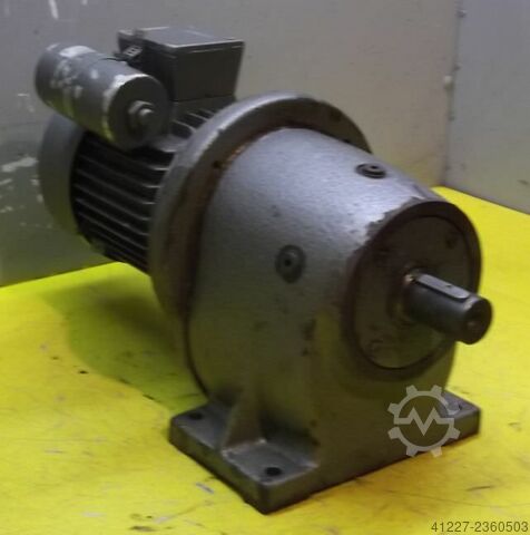 Gear motor 0.55 kW 125 rpm Siemens 1LF3080-2A521Z