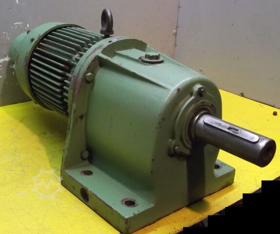 Gear motor 0.75 kW 21.5 rpm Bauer DK963/216