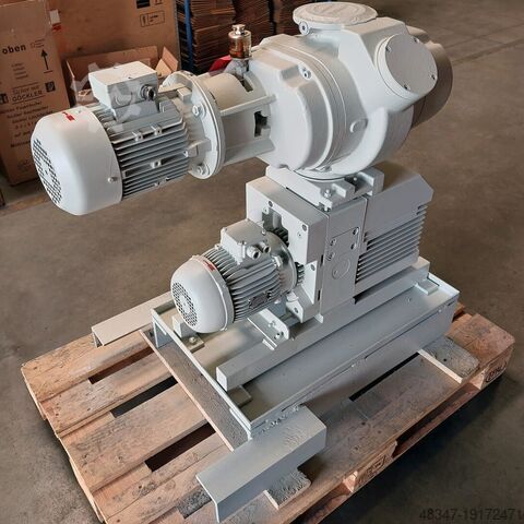 Vacuum pump system Leybold WAU 501 + S 65