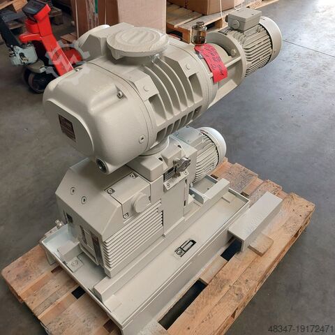 Vacuum pump system Leybold WAU 501 + S 65