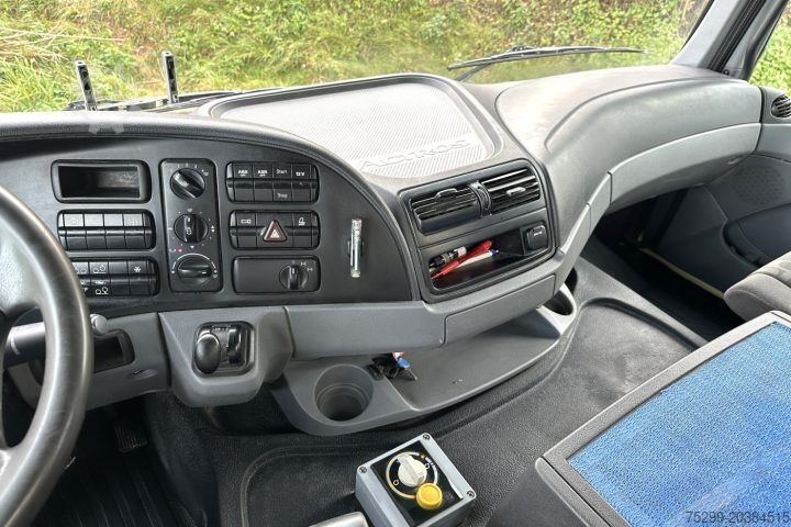 Concrete mixer truck Mercedes-Benz Actros 4448 10x4 Liebherr 12m³ / Swiss-Vehicle