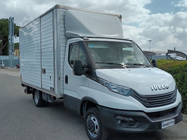 Box truck IVECO 35C14