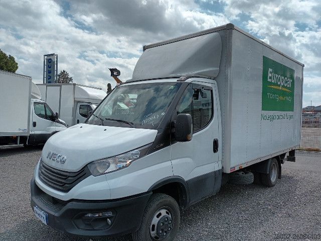 Box truck IVECO 35C14