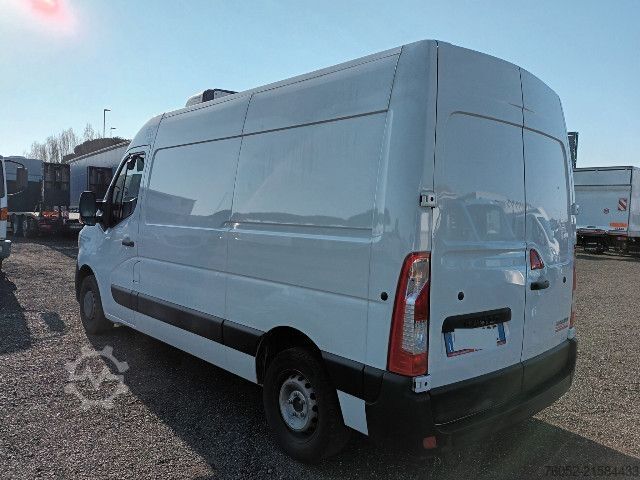 Refrigerated truck Renault Mod. Vers. Master T33