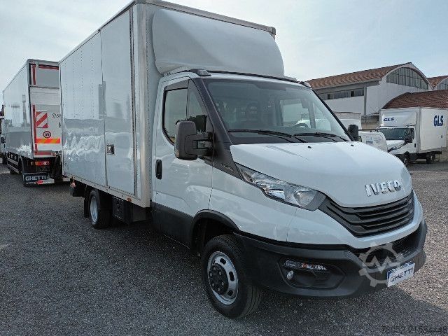 Box truck IVECO 35C14