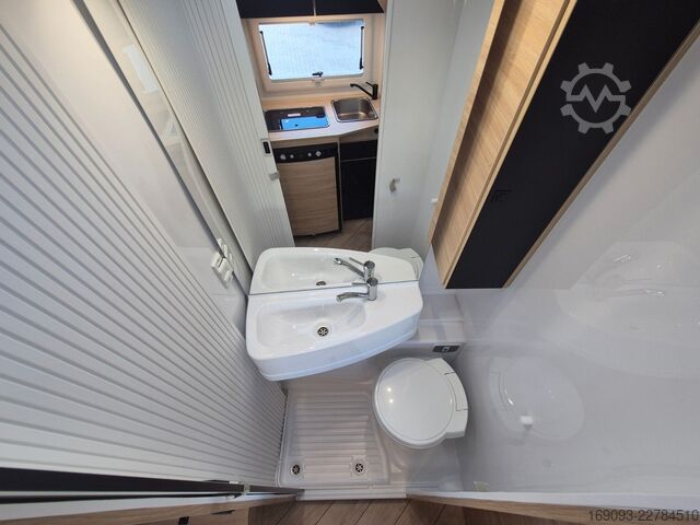 Teilintegriertes Wohnmobil CHAUSSON S697 Sport Line *MJ26*Arctic*Solar*5555¤ sparen!