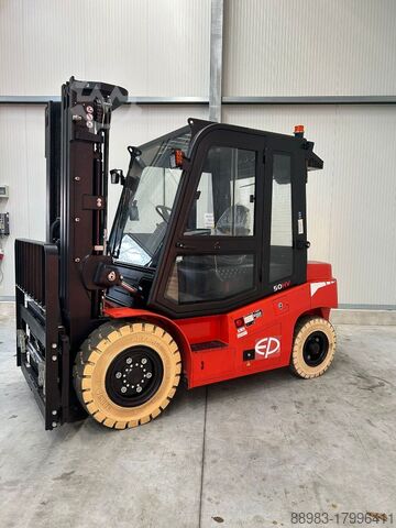 Electric 4-wheel forklift EP EFL503-HV-6 T5000