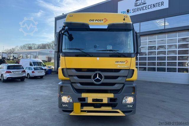 Transporter mit Koffer MERCEDES-BENZ Actros 1841 4x2