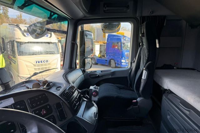 Transporter mit Koffer MERCEDES-BENZ Actros 1841 4x2
