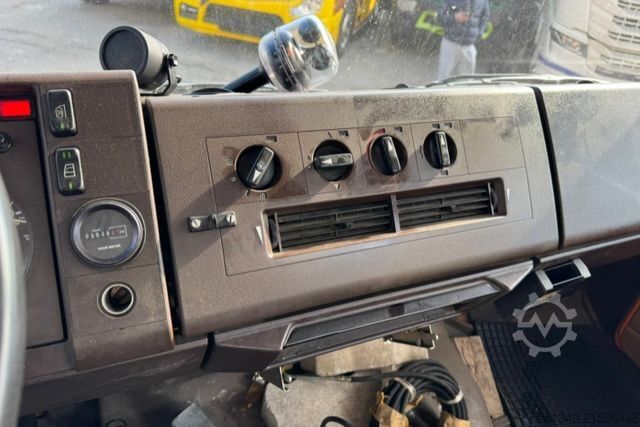 Spezial-LKW MERCEDES-BENZ 1114 Wumag 15 Meter