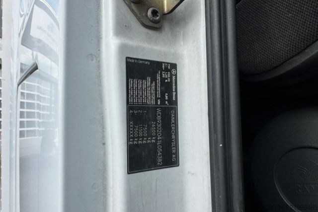 Kühlkoffer-LKW MERCEDES-BENZ Actros 2544 6x2 Thermoking TS-300