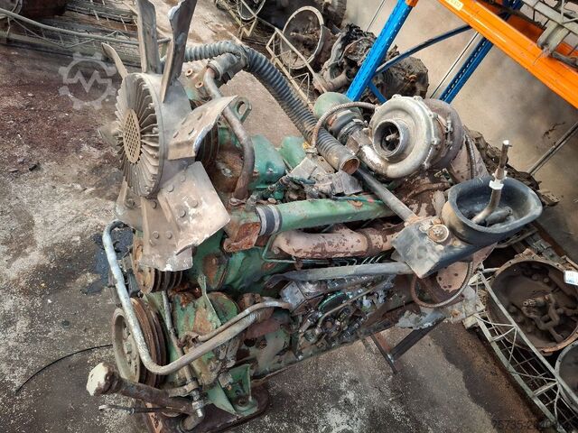 Motor VOLVO TD120A