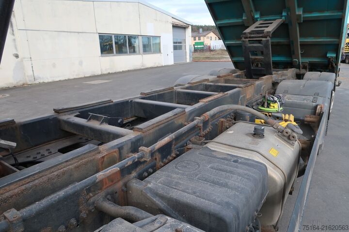 Kipper LKW MAN TGS 35.400 8x2 BL Nachlauflenkachse