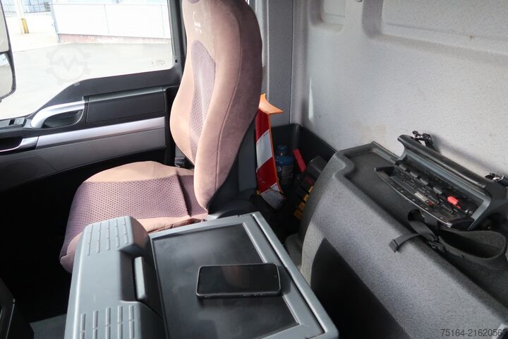 Kipper LKW MAN TGS 35.400 8x2 BL Nachlauflenkachse