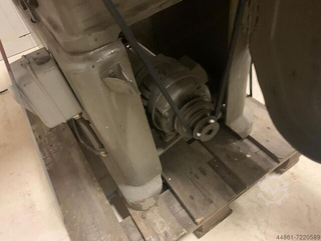 Buchrückenrundemaschine FOMM FRB67