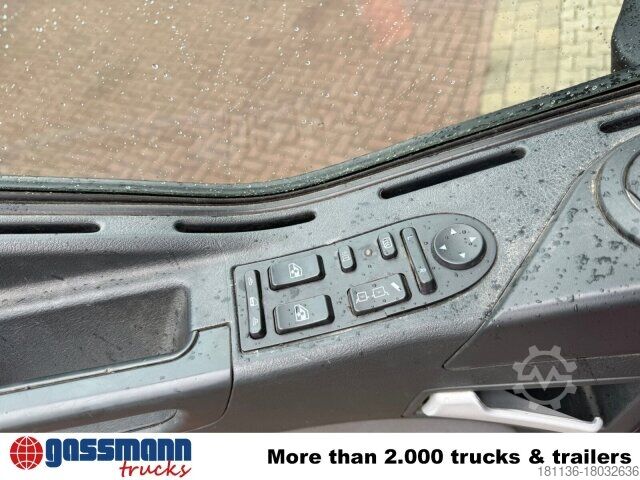 LKW-Fahrgestell MAN TGA 18.430 4X2 LL, 2x AHK