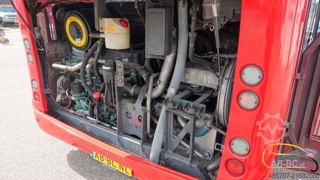 Bus VOLVO UNVI SIGHTSEEING 65 Sitze EURO 5 (2 Stuck)