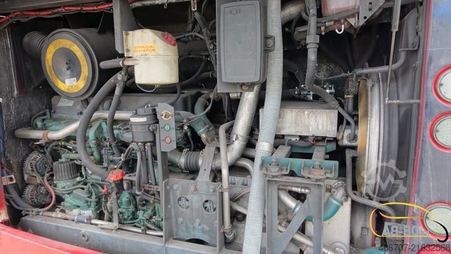 Bus VOLVO UNVI SIGHTSEEING 65 Sitze EURO 5 (2 Stuck)