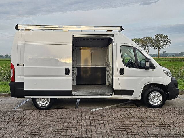 High-roof van Citroën JUMPER 2.2 BHDI 120 L2H2